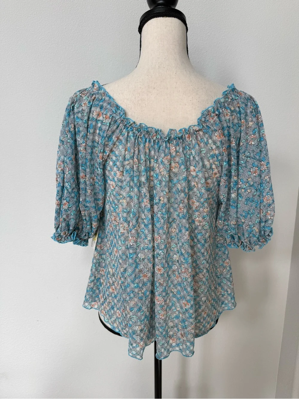 Free People puff placket new